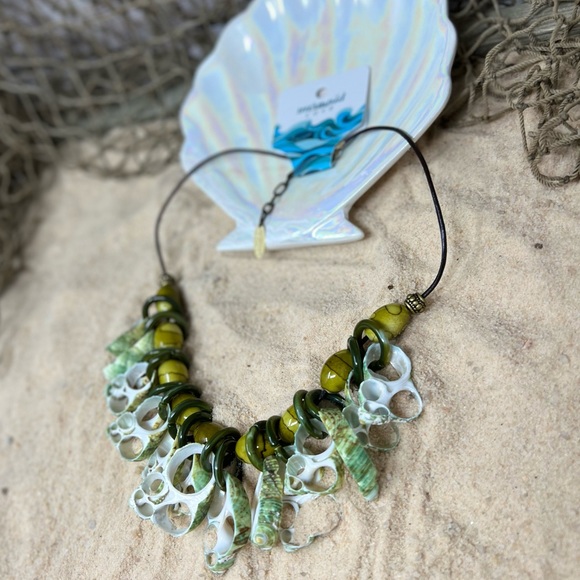 BÚZIOS Necklace - Picture 4 of 5